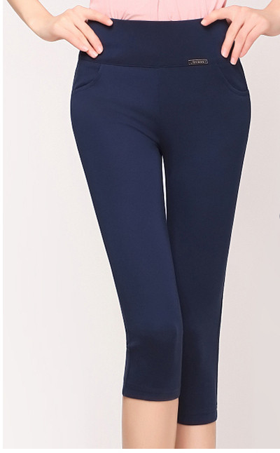 Napi női leggings 3/4 hosszban több színben