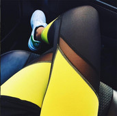 Modern női leggings többféle változatban, sportolásra is alkalmas