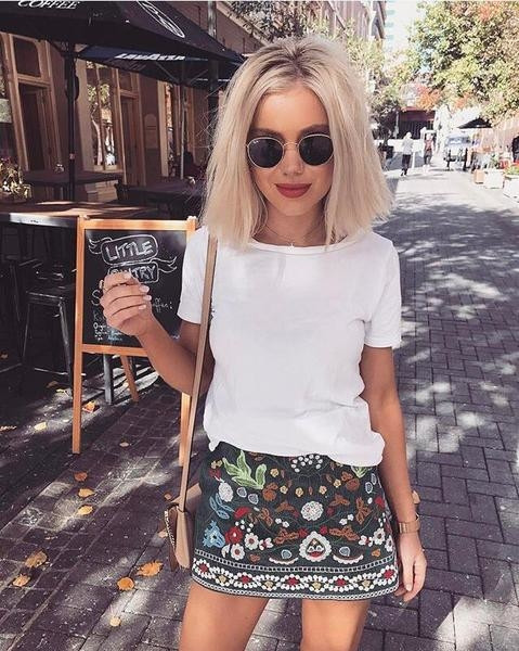 Fusta scurta de dama cu imprimeu floral