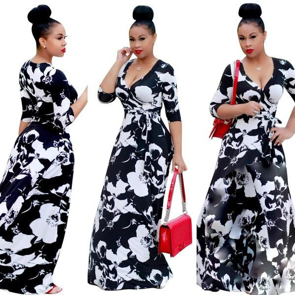 Rochie de damă cu decolteu în V adânc și mâneci 3/4 cu model floral