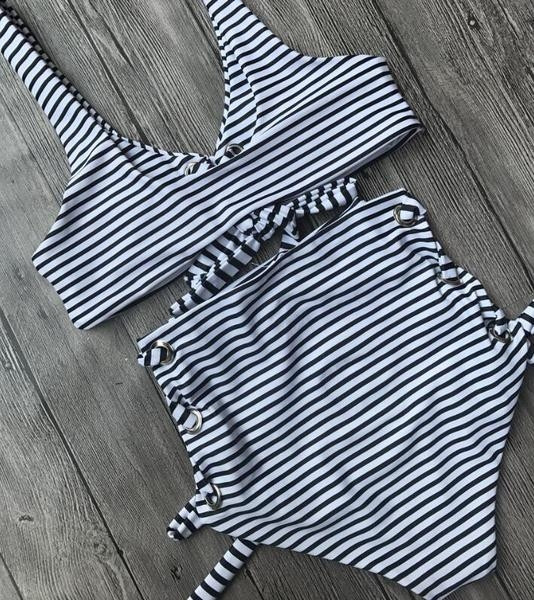 Costum de baie în dungi din două piese pentru femei, cu bikini cu talie înaltă și cravate