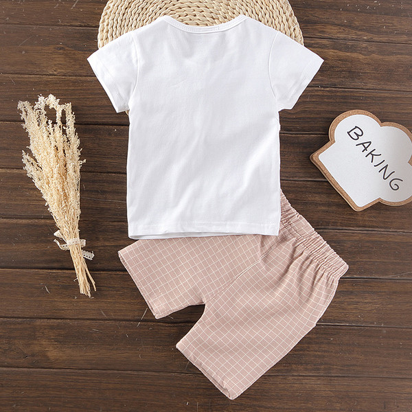 Set copii modern pentru baieti in doua parti - tricou cu imitatie vesta + pantaloni in doua culori