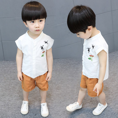 Свеж детски летен комплект за момчета-риза с мини бродерия и къси шорти