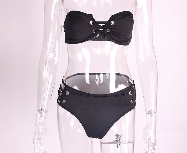 2018 Costum de baie modern pentru femei în două părți în trei culori cu inele și panglici metalice decorative