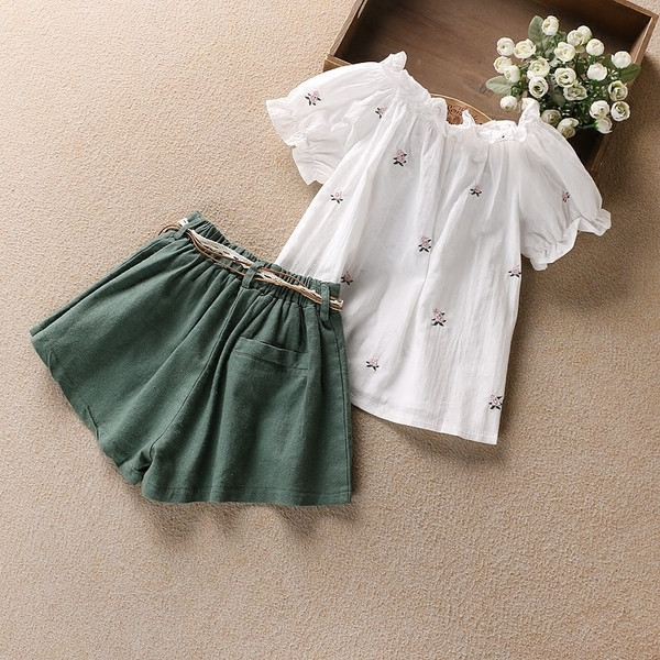 Κομψό παιδικό σετ για κορίτσια ελεύθερου τύπου δύο κομματιών - ελεύθερο  μπλουζάκι + freestyle δύο χρωμάτων σορτς σε δύο χρώματα