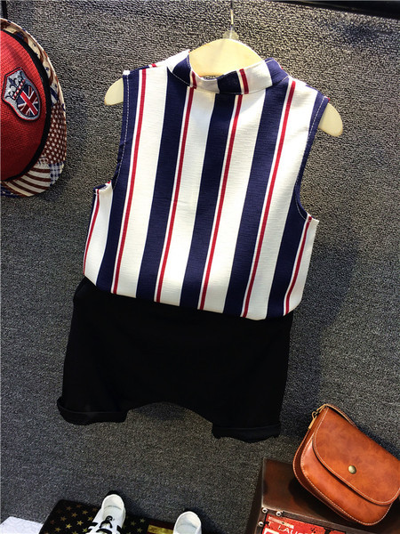 Set sport modern pentru copii de zi cu zi pentru băieți în două părți maiou cu dungi + pantaloni scurți tip Potur