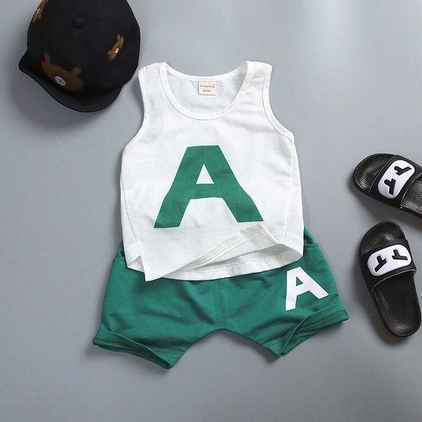 Echipa scurtă de baseball de vară pentru băieți în două părți cu aplicare de culoare în trei culori