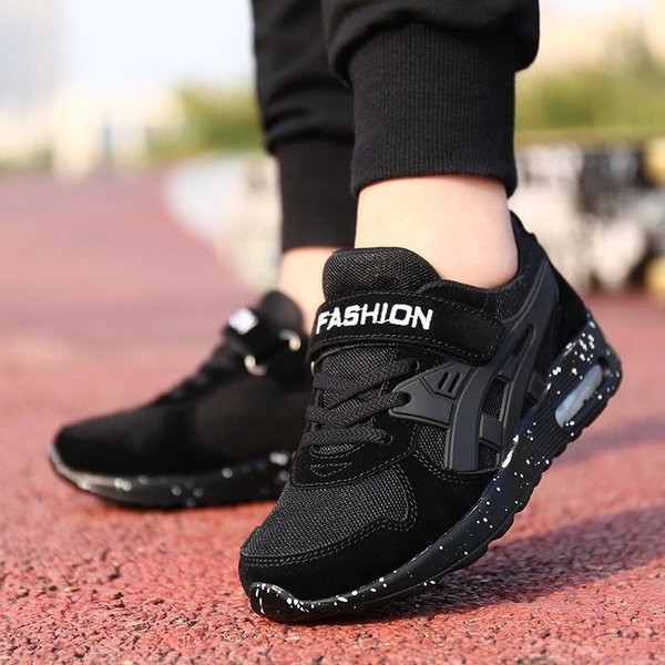 Παιδικά πάνινα παπούτσια κατάλληλα για τη καθημερινή ζωή σε διάφορα χρώματα