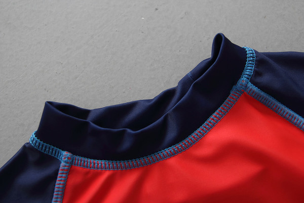 Costume de baie pentru băieți - tricou, pantaloni scurți și pălărie