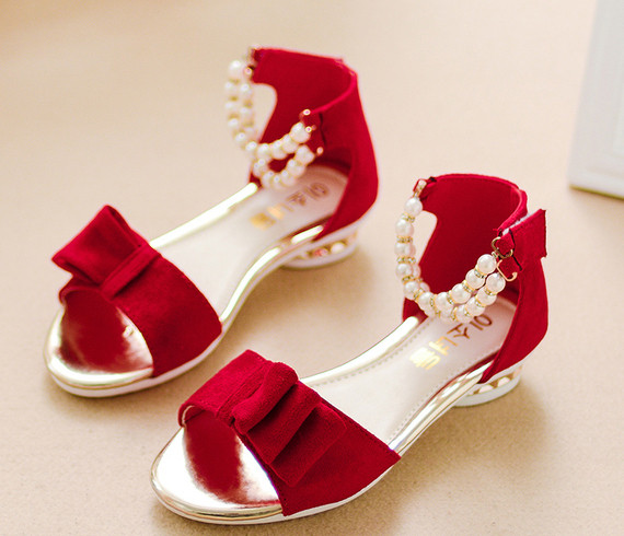 Sandale pentru copii marioneta cu motiv floral si bretele sidefate in doua modele - piele / piele intoarsa