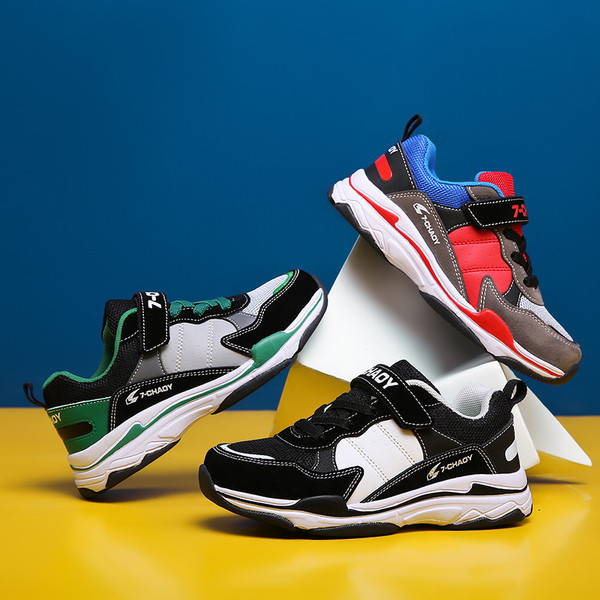 Adidași casual pentru băieți în diferite culori