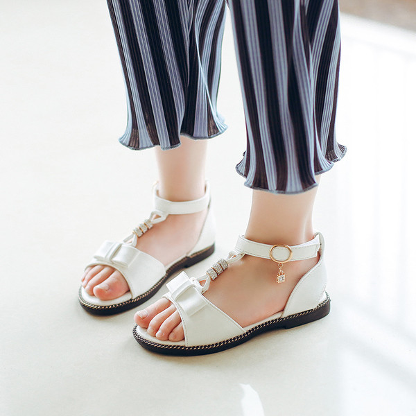 Sandale casual pentru copii cu cusătură exterioară și decor metalic pentru fete