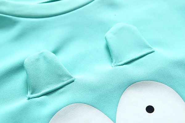 Costum de baie pentru copii în două părți în două modele, cu pălărie