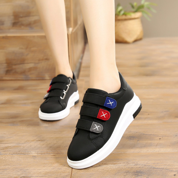 Tenisi copii cu piele intoarsa in mai multe culori pentru adolescente