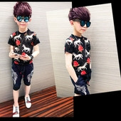 Μοντέρνο αθλητικό-κομψό T-shirt για αγόρια με μοτίβο χρώματος σε μαύρο χρώμα