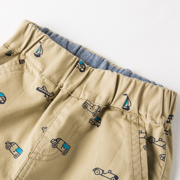 Pantaloni scurți de vară pentru băieți cu mini aplicații - două culori