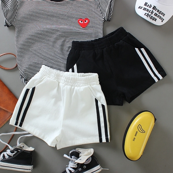 Αθλητικά - casual παιδικά σορτς για αγόρια με έγχρωμο περίγραμμα - δύο χρώματα