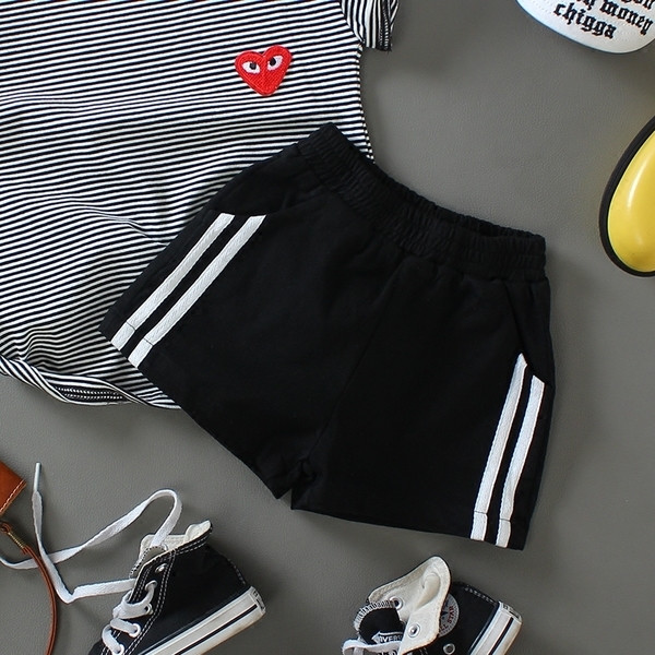 Αθλητικά - casual παιδικά σορτς για αγόρια με έγχρωμο περίγραμμα - δύο χρώματα