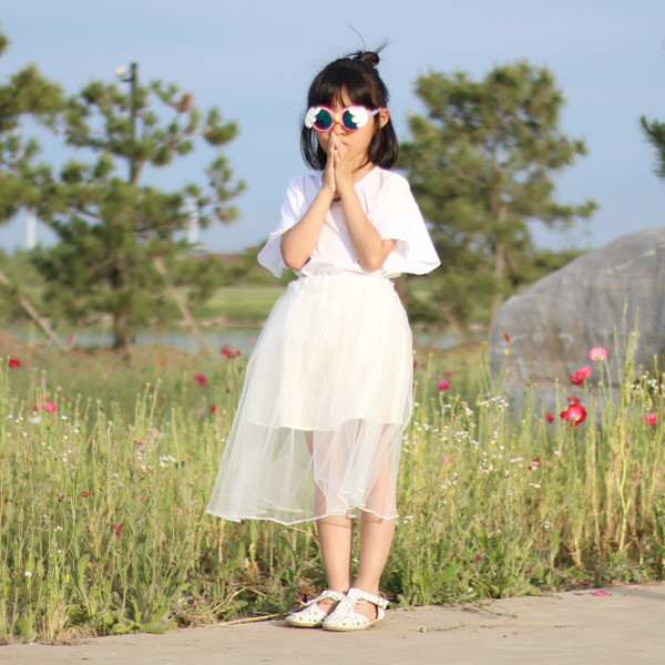 Fusta copii pentru fete decupate in alb si negru