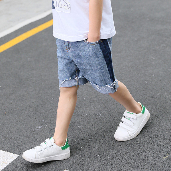 Pantaloni scurți din denim pentru băieți de culoare deschisă