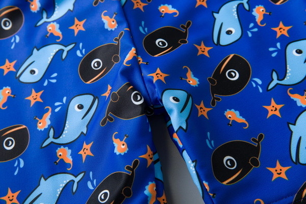 Costum de baie pentru baieti pentru copii in albastru cu imprimeu si palarie