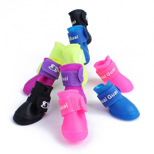 Αδιάβροχες μπότες για σκιλιά 