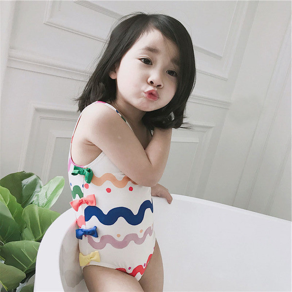 Costum de baie intreg pentru fete in doua culori cu motive colorate