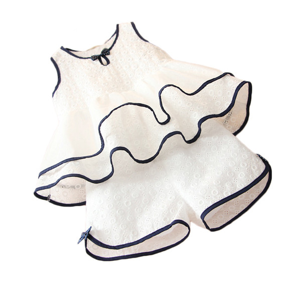 Set eteric pentru copii din două părți pentru fete - maiou cu voal + pantaloni scurți alb