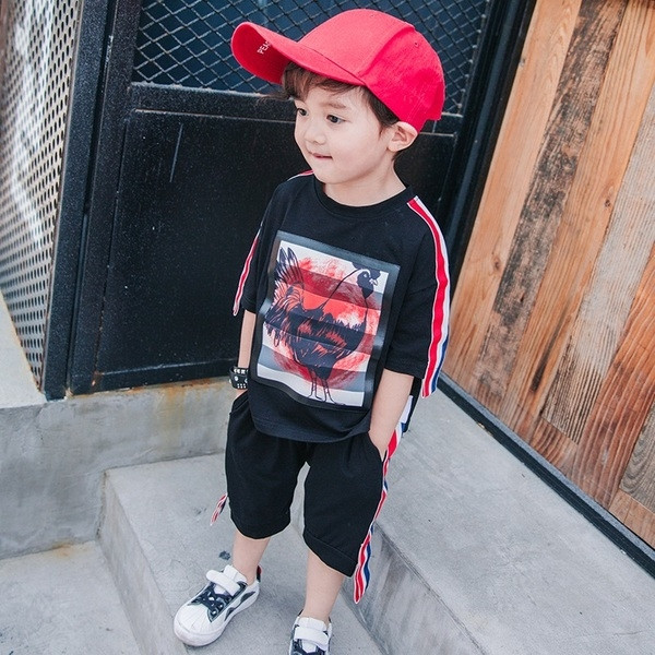 Echipa sportiva pentru copii pentru baieti in stil hip-hop cu aplicare de culoare in alb si negru