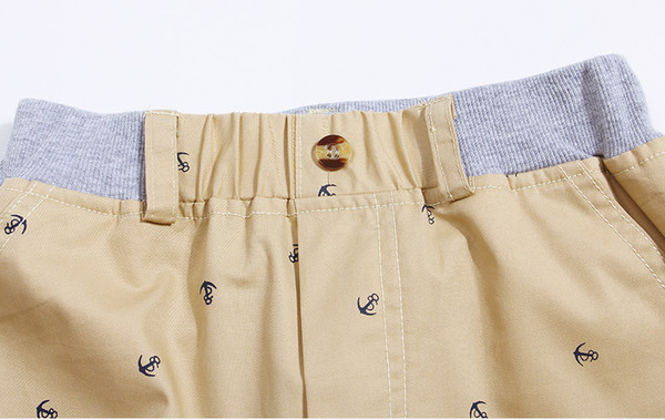 Pantaloni la moda pentru copii pana la genunchi pentru baieti in mai multe culori