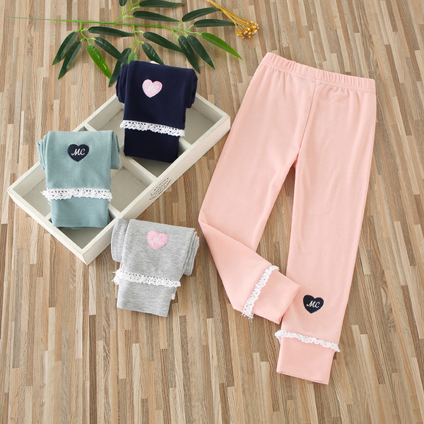 Pana pentru copii in mai multe culori cu broderie si dantela