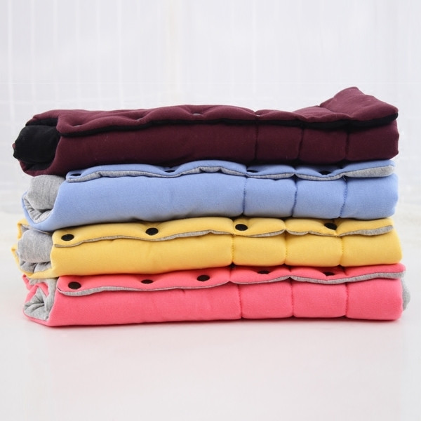 Gyerekmellény két arccal, különböző színben, alkalmas lányoknak és fiúknak gombokkal