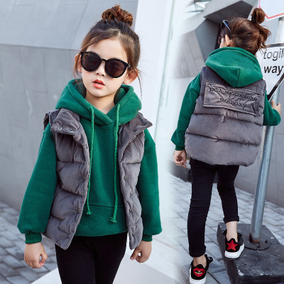 Vesta sport copii pentru fete cu buzunare in culori inchise