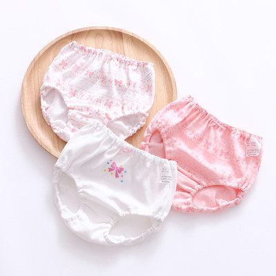 Children`s underwear in a set of 3 pieces, in different colors