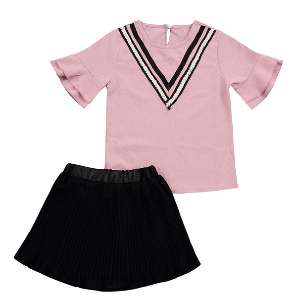 Set copii sport-elegant pentru fete in doua parti - bluza cu imprimeu color si fusta alb si roz