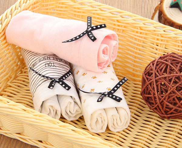 Απαλό παιδικό εσώρουχο για κορίτσια - ένα σετ από 3 κομμάτια, διαφορετικά μοντέλα