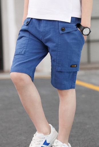 Спортно-елегантен панталон за момче с големи странични джобове в няколко цвята