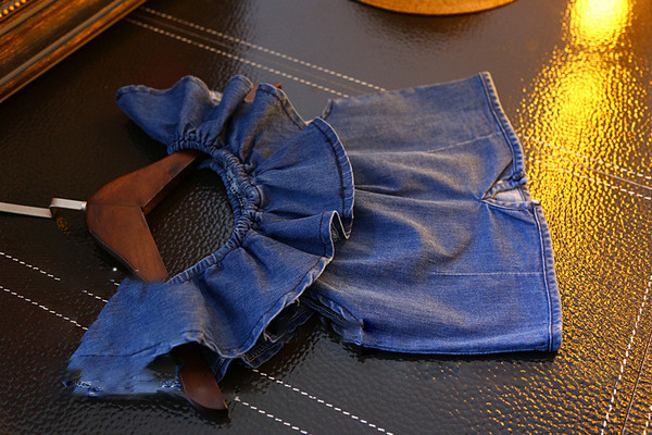 Set de denim pentru copii modern pentru fete în două părți - maiou + pantaloni scurți