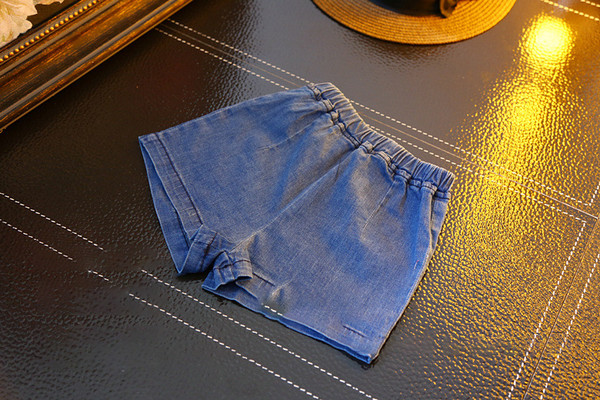 Set de denim pentru copii modern pentru fete în două părți - maiou + pantaloni scurți