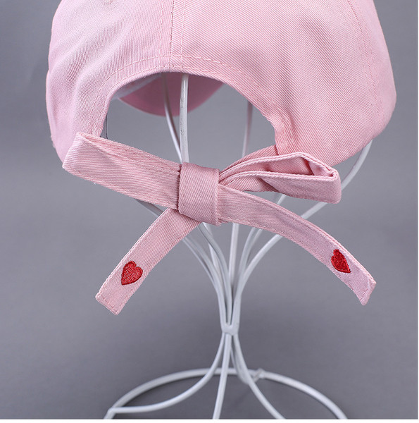 Palarie casual dama cu vizor si aplicatie in trei culori