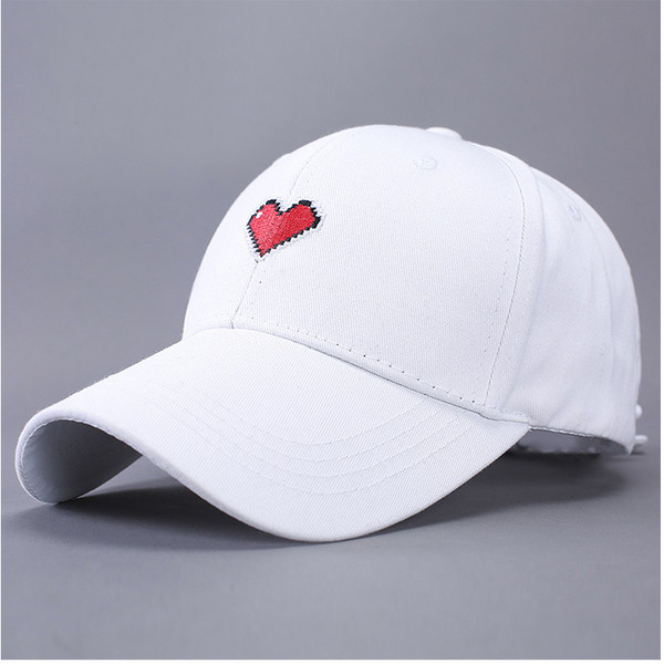 Palarie casual dama cu vizor si aplicatie in trei culori