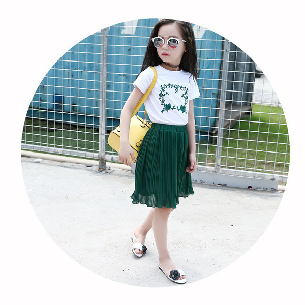 Set pentru copii sportiv-elegant pentru fete în două părți - tricou + fustă aerisită cu talie înaltă