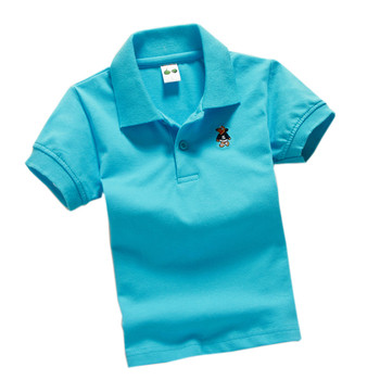 Детска тениска с къс ръкав и яка за момчета в различни цветове и с бродерия