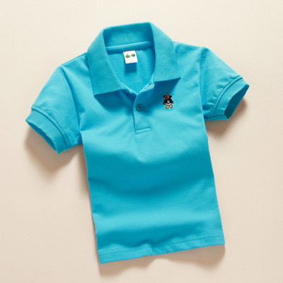 Tricou pentru copii cu maneci scurte si guler pentru baieti in diferite culori si cu broderie