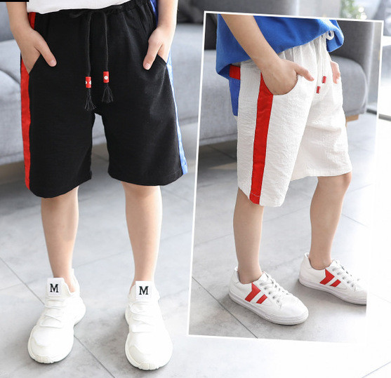 Pantaloni scurți 3/4 model lat cu decor panglică colorată pentru băieți