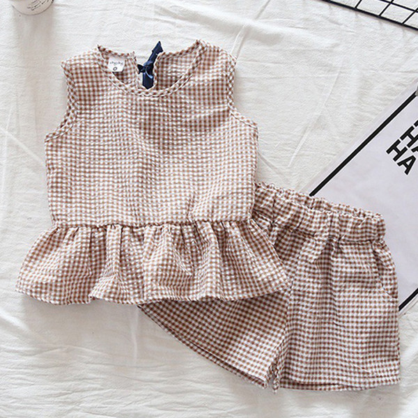 Set modern pentru copii în dungi pentru fete în două părți - maiou + pantaloni scurți în trei culori