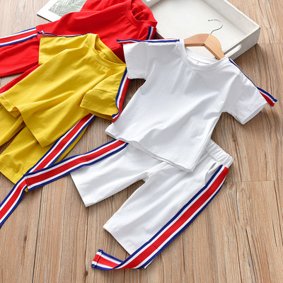 Детски спорно-ежедневен комплект за момчета от две части - тениска + панталон с цветни ленти в три цвята