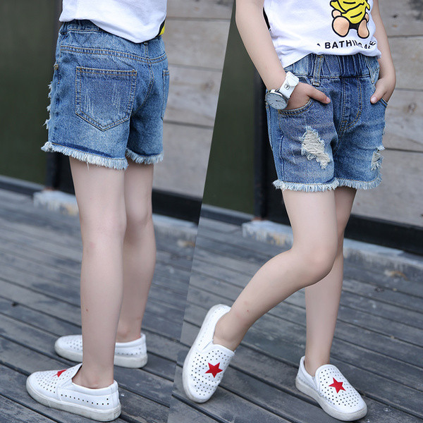 Blugi scurti copii rupti si cu petice pentru fata