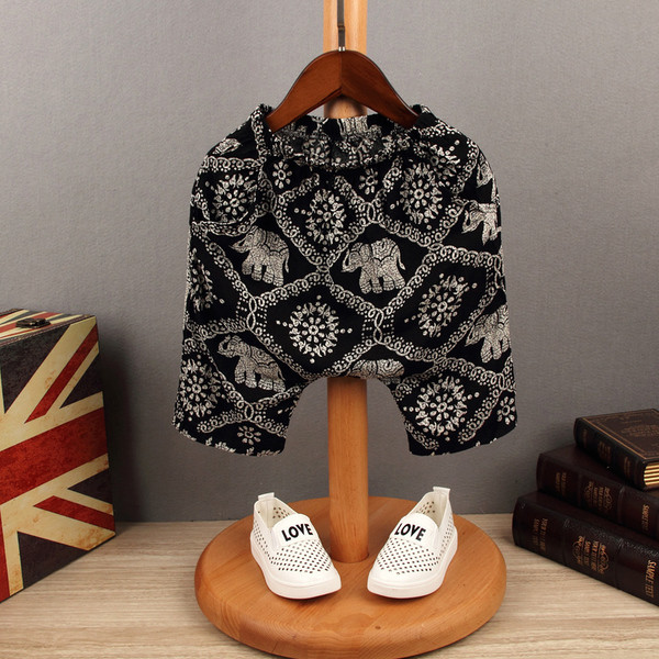 Set sport copii pentru baieti in doua parti - maiou cu imprimeu + pantaloni tip potur cu model color