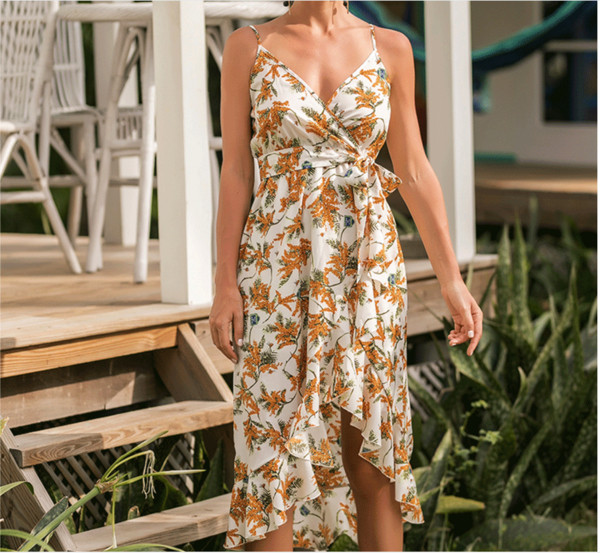 Rochie casual de dama alb cu model floral si lungime asimetrica